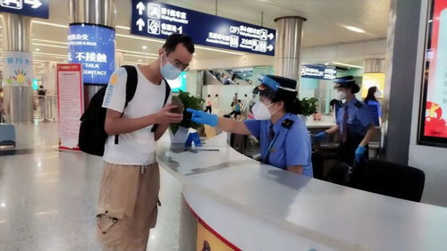 節(jié)日服務(wù)不打烊 堅(jiān)守崗位的別樣團(tuán)圓